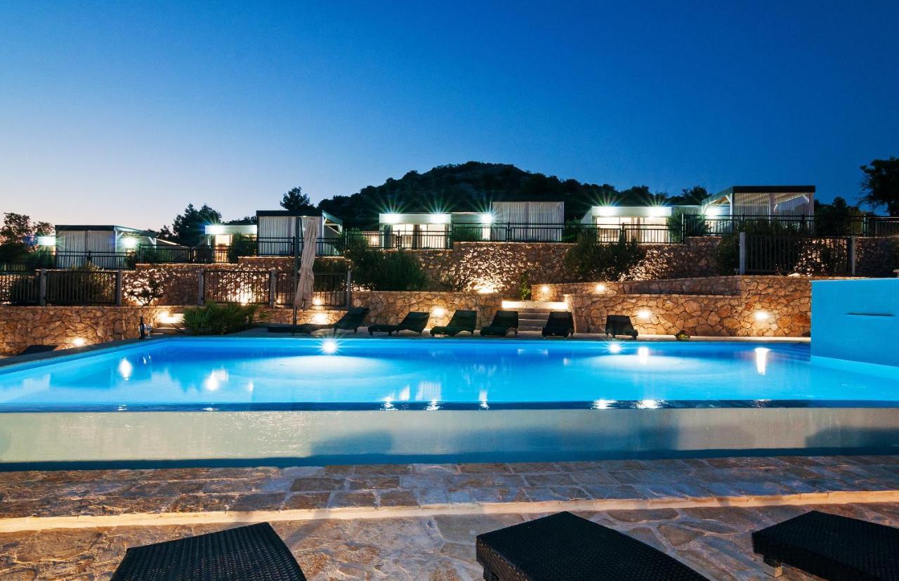 Camp Panorama With Pool Hotel Drage Exterior photo